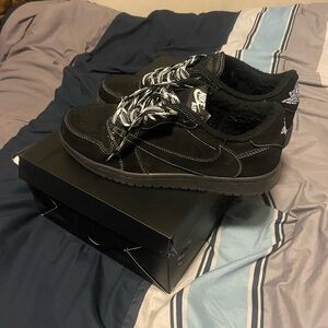 Travis Scott black phantom (Size 9 men)